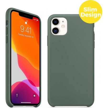 iPhone 11 Telefoonhoesje | Soft Touch Siliconen Smartphone Case | Back Cover Dennen Groen