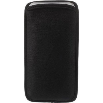GadgetBay Universeel insteekhoesje neopreen pouch smartphone hoesje - Zwart