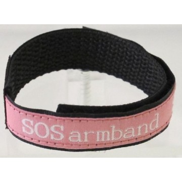 SOS klittenband bandje Roze met 2 beschrijfbare labels