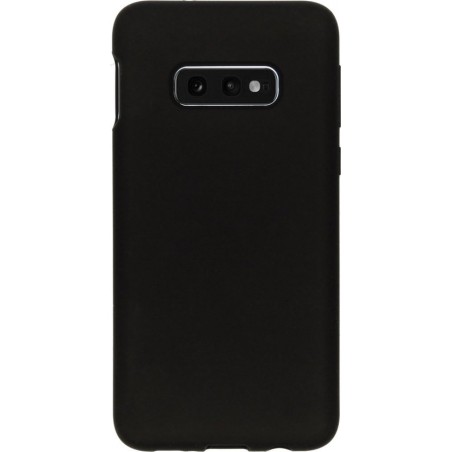 Accezz Liquid Silicone Backcover Samsung Galaxy S10e hoesje - Zwart