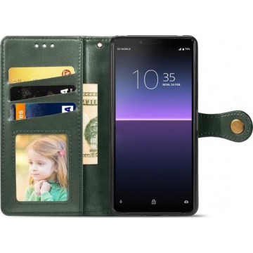 Mobigear Magnetic Buckle Retro Luxe Wallet Hoesje Groen Sony Xperia 10 II