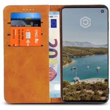 Casecentive Leren Wallet case - Portemonnee hoesje - Samsung Galaxy S10e Tan