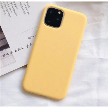 Iphone 12 pro mat geel hoesje- Iphone 12 pro siliconen tpu case mat geel- Iphone 12 pro hoes mat geel