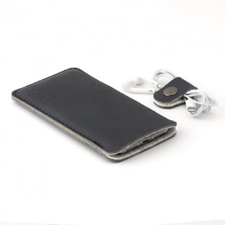 JACCET lederen iPhone Xs sleeve - antraciet/zwart leer met grijs wolvilt - Handmade in Nederland