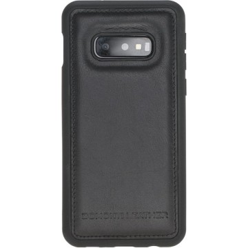 Bomonti - Clevercase Samsung Galaxy S10e hoesje zwart Milan - Handmade lederen back cover - Geschikt voor draadloos opladen